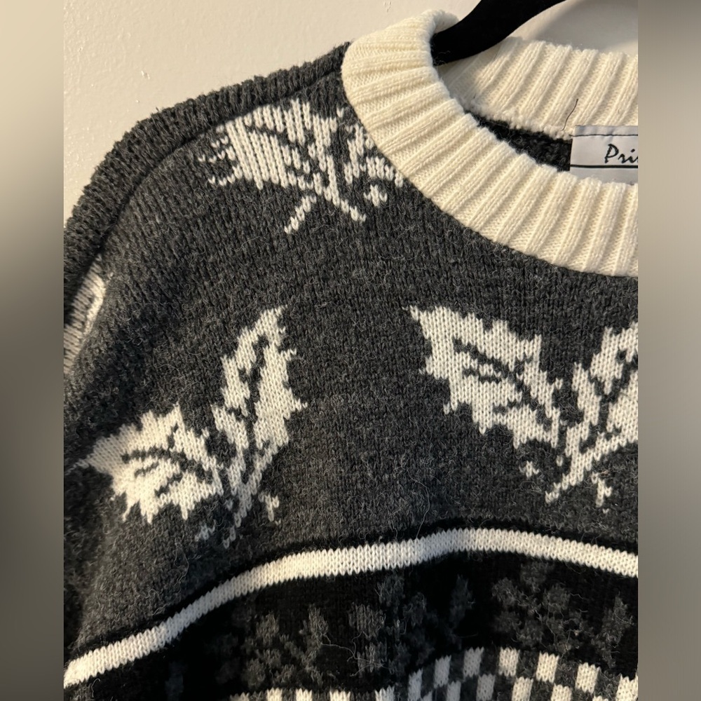 Vintage Polar Bear Fair Isle Winter Grannycore Animal Crew Neck Sweater Holidays - Picture 6 of 9